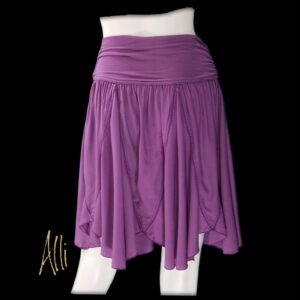 A purple skirt is shown on the mannequin.